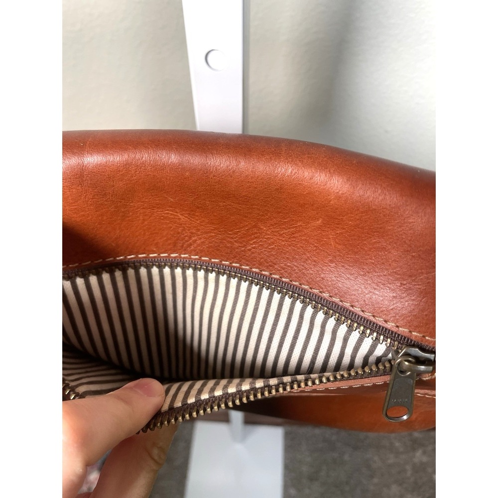 Buffalo Jackson Brown Leather Fold Over Crossbody  Bag Handbag Purse Madison - Picture 6 of 14